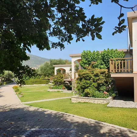 Angela Studios Razata Exterior photo